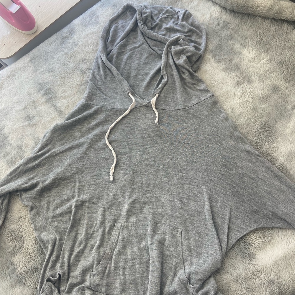 Grey classic hoodie really thin material more for looks than warmth